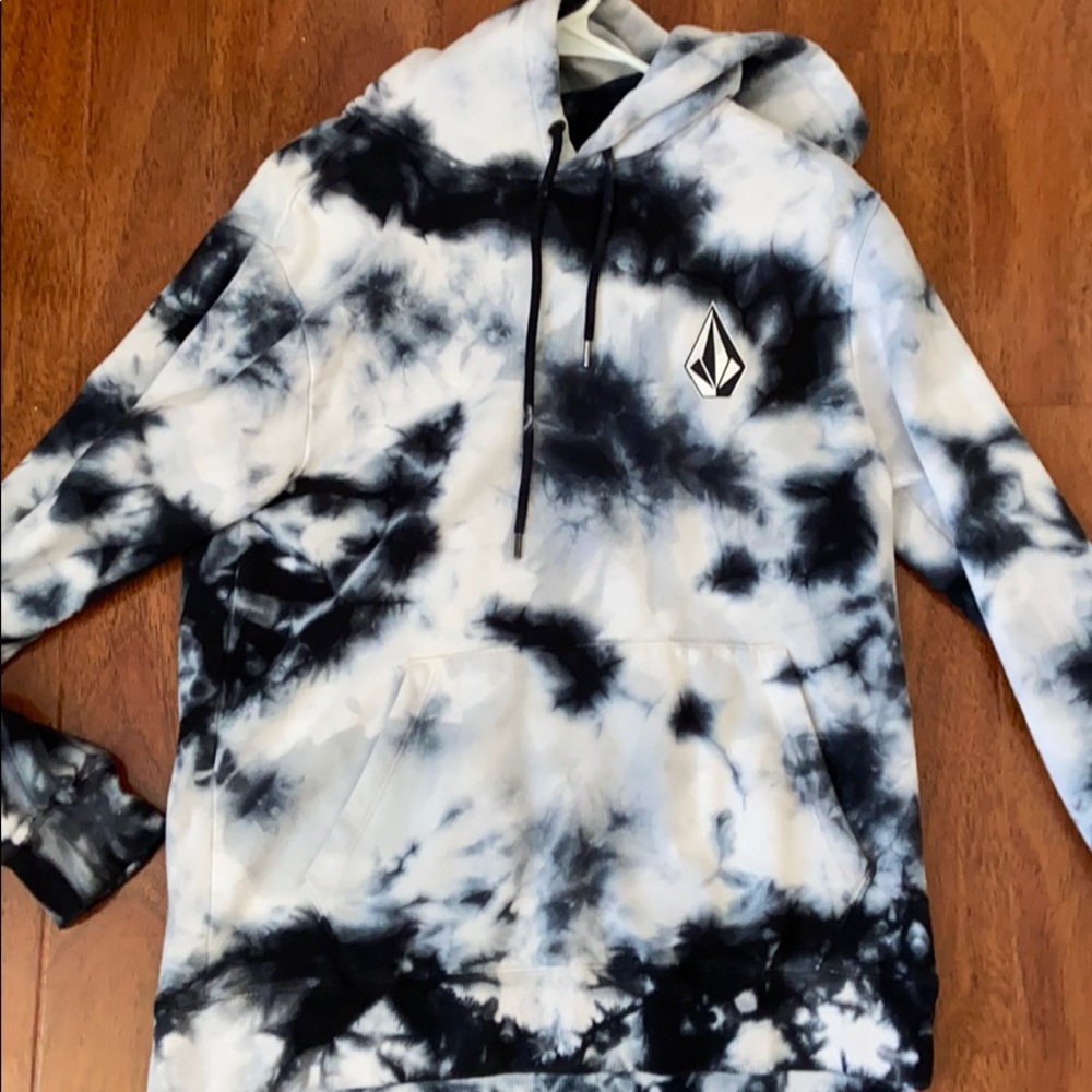 volcom tie dye hoodie